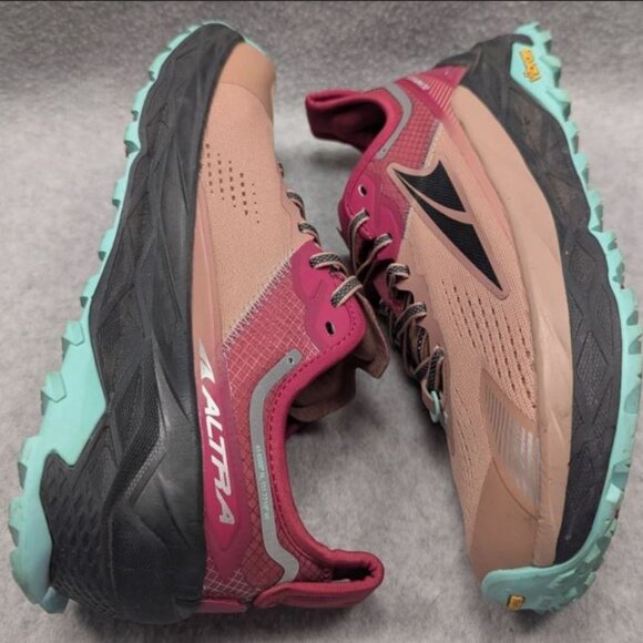 ALTRA Womens Olympus 5 Hike Low GTX Hiking Shoe - Picture 4 of 11